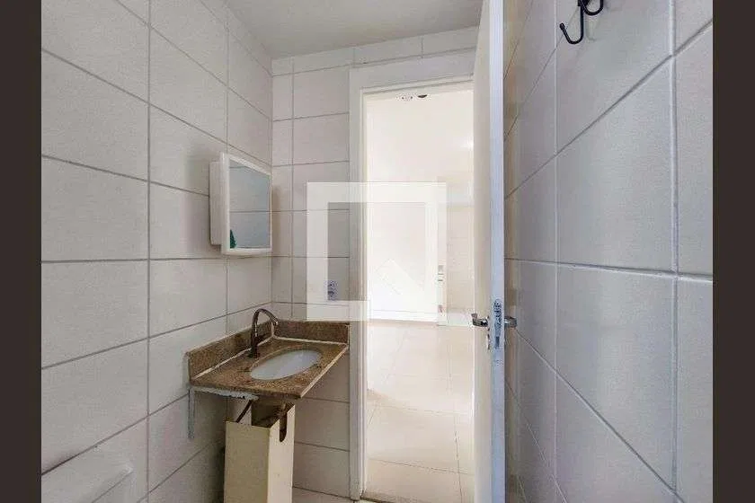 2-bedroom apartment in a building with a pool — photo 27