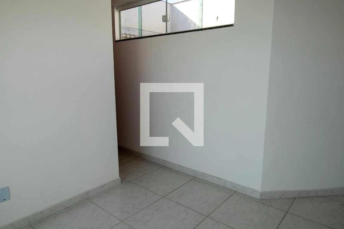Apartamento de 1 quarto com vaga e cozinha fechada — photo 21