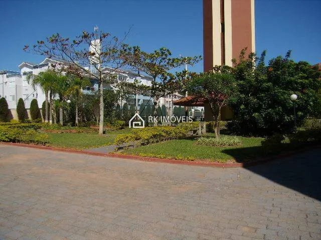 Rental apartment with 3 bedrooms and a balcony — photo 40