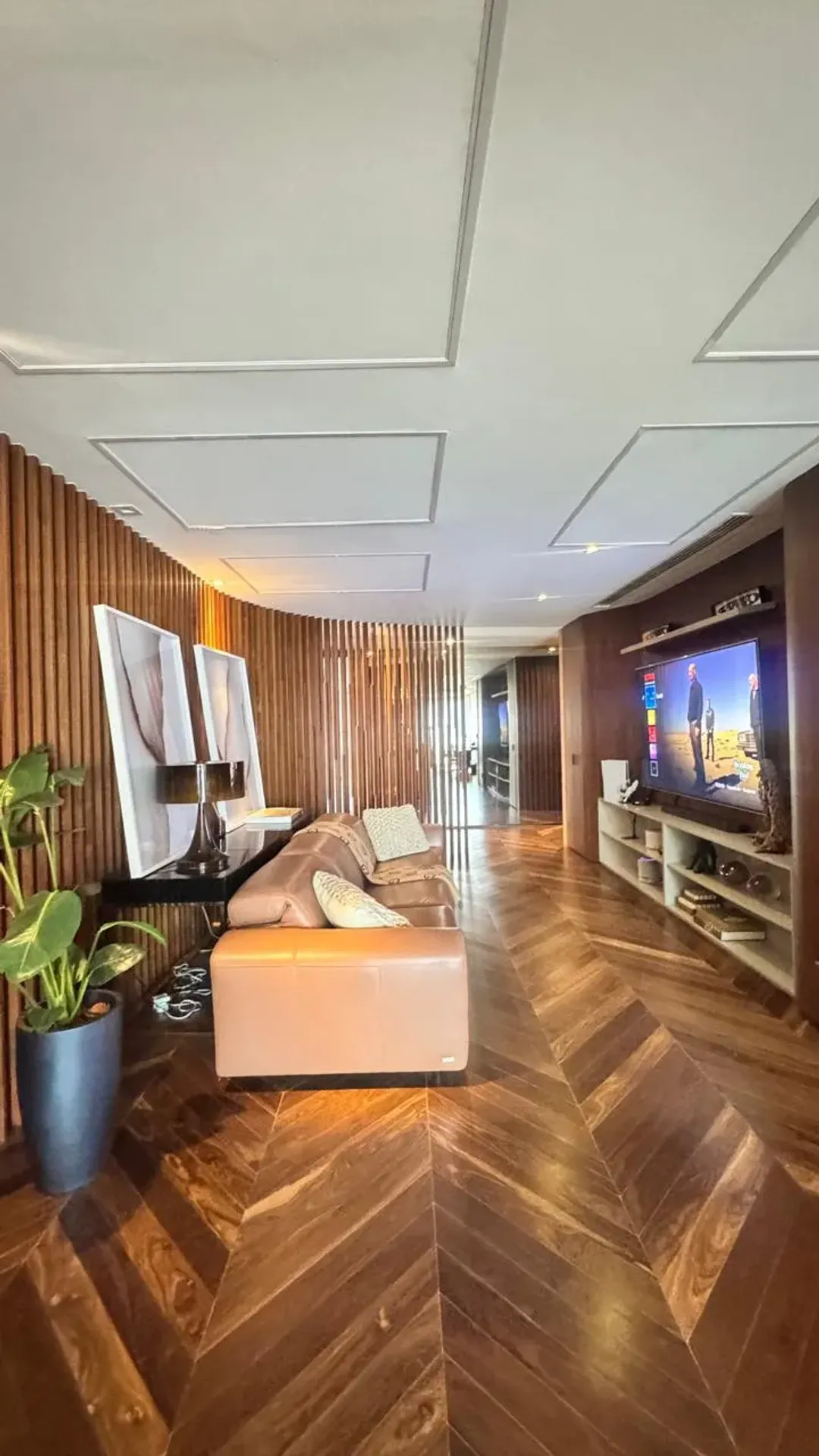 Квартира 650 м² з 4 спальнями з ванними та приватним садом — photo 9