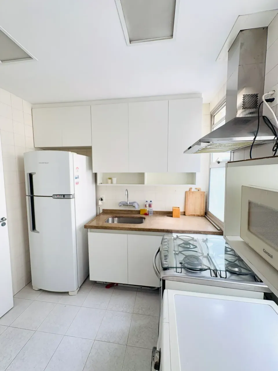 Furnished 1-bedroom apartment with a separate kitchen — photo 8