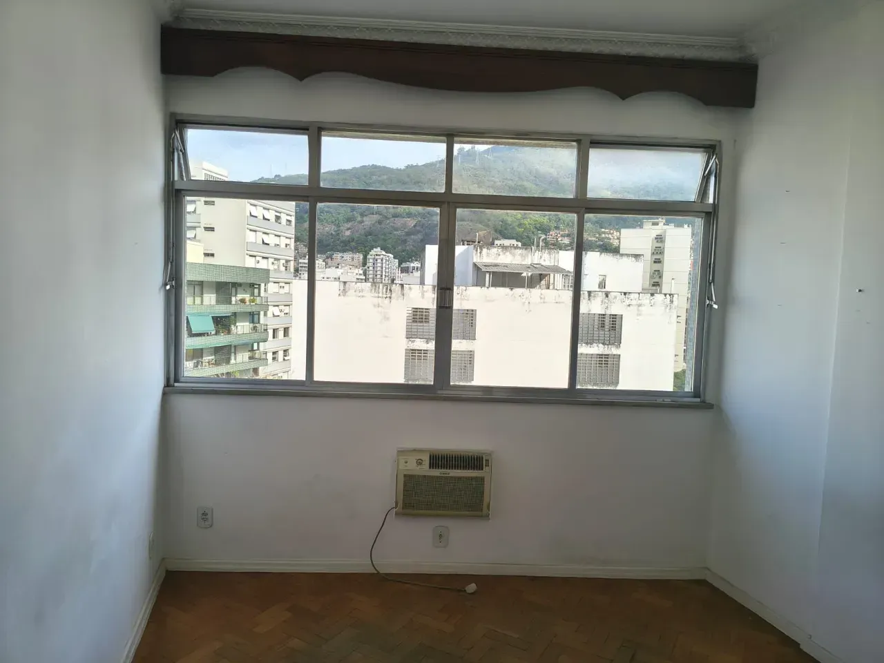 Apartment, 100 m², with wood or laminate floors — photo 7