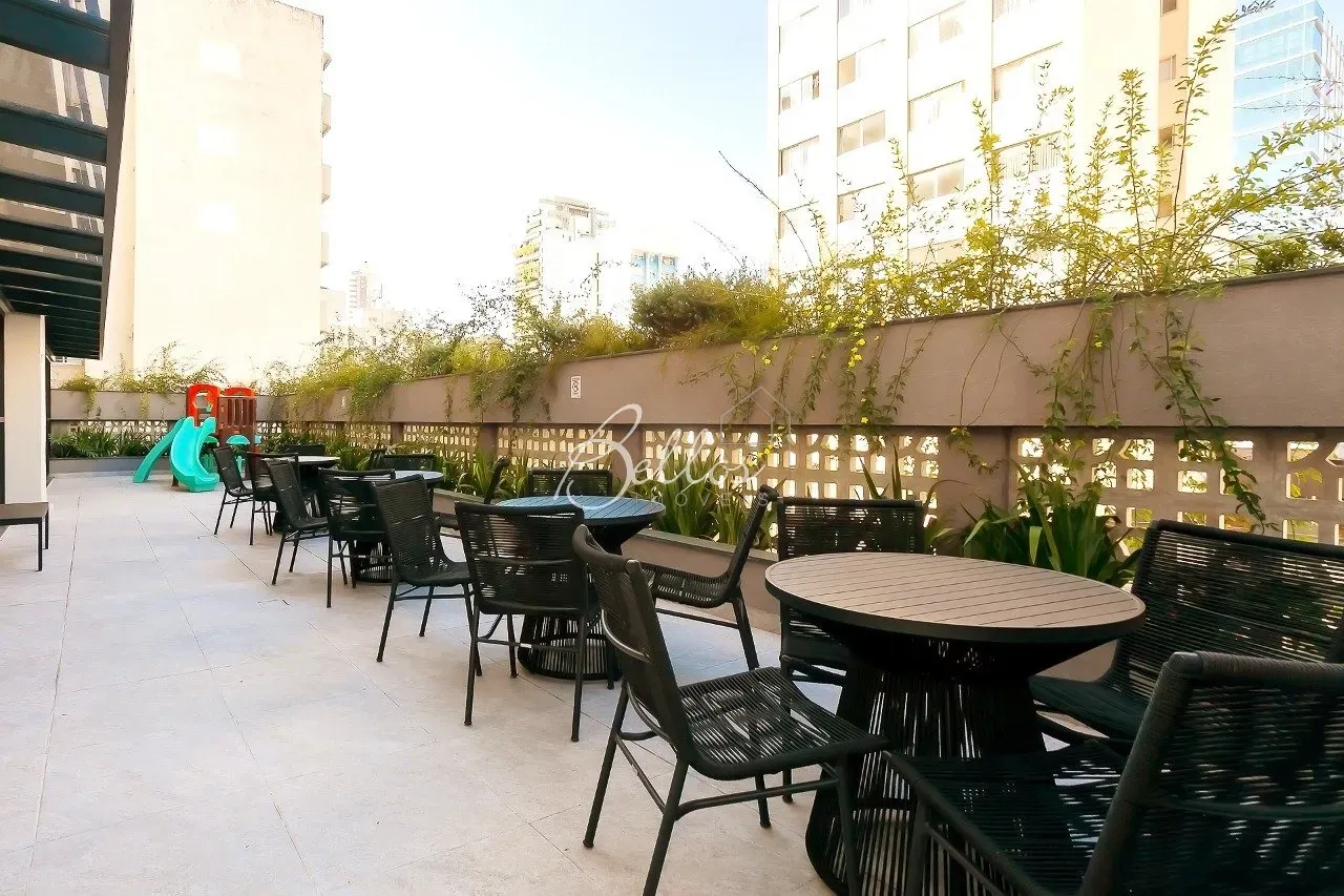 1-bedroom apartment with balcony and 61 m² — photo 14
