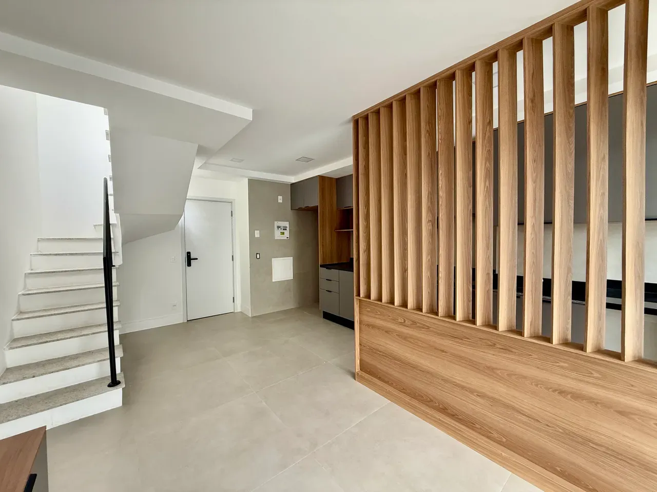 2-bedroom apartment with a water view — photo 23