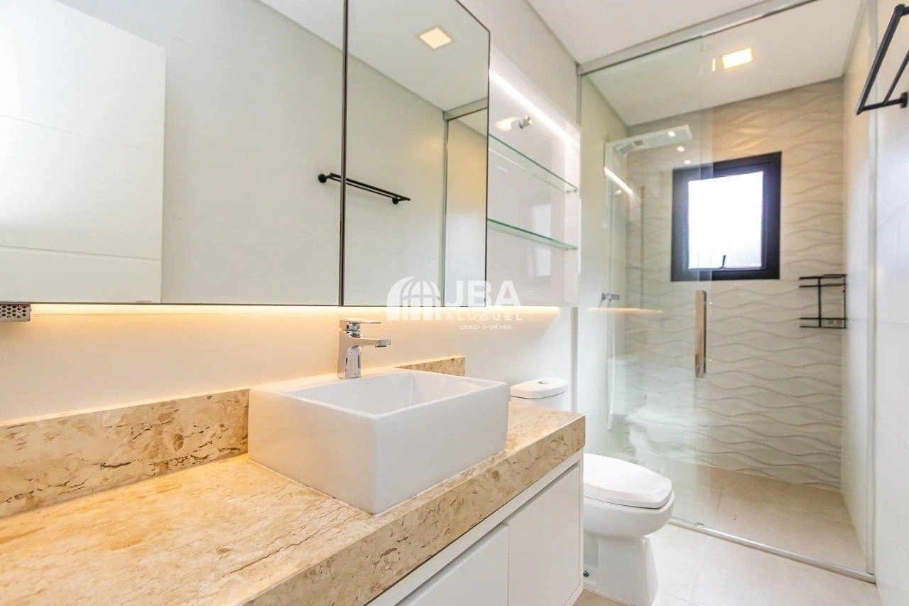 Floor-to-ceiling windows in a 2-bedroom house, 143 m² — photo 8