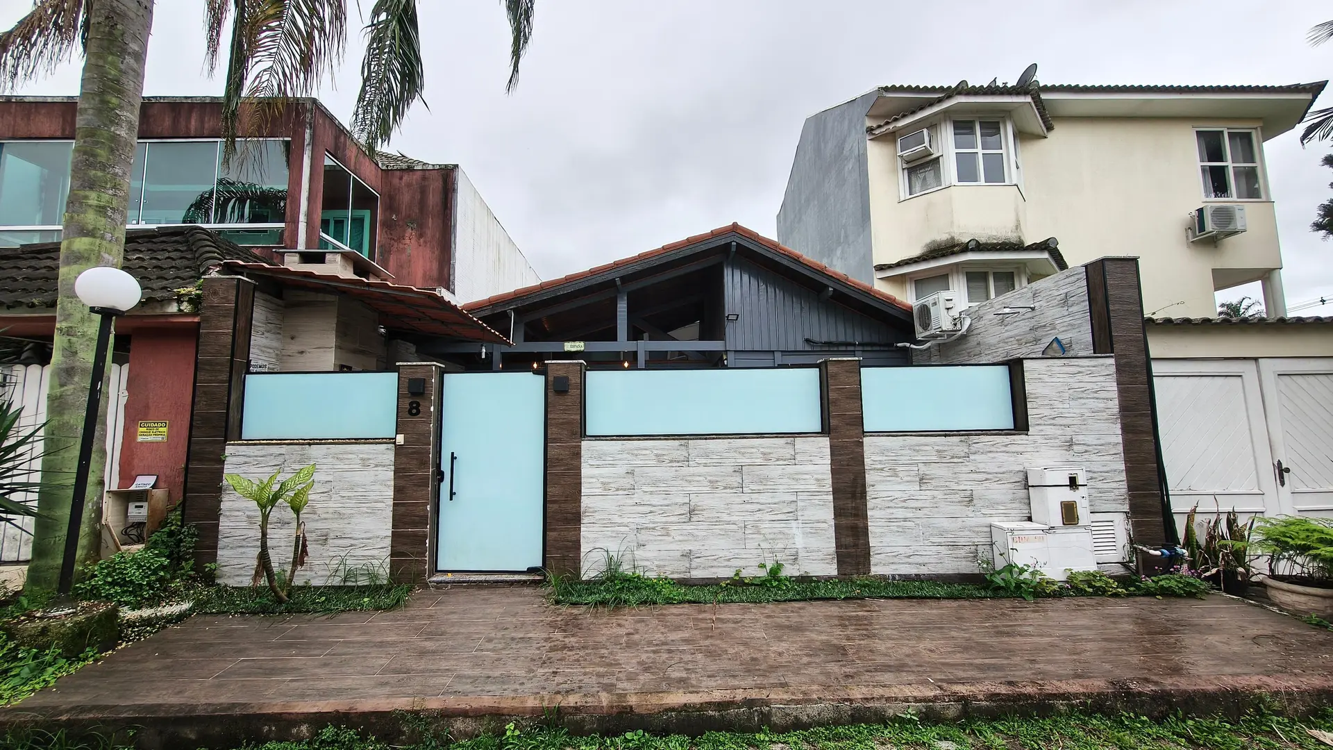 140 m² house with a grill on the balcony and a garden — photo 39