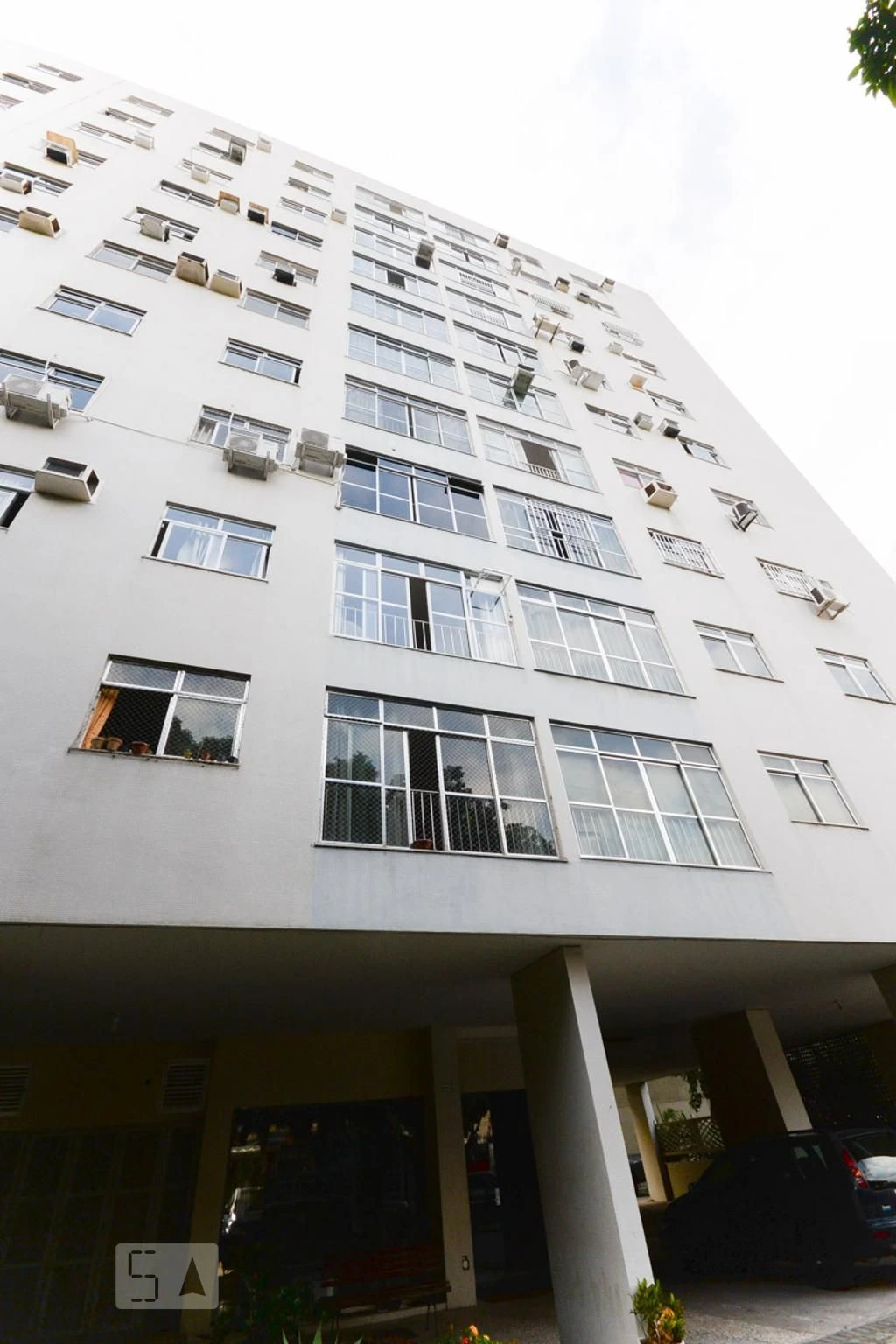 3-bedroom apartment with a mountain view — photo 42