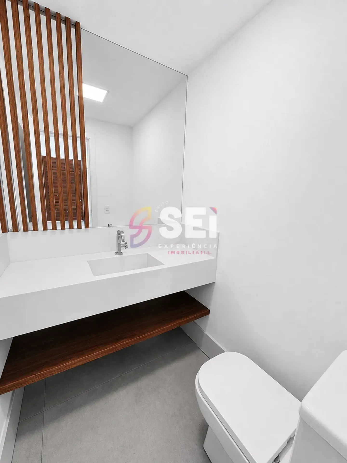 512 m² house with 5 bedrooms and open-plan kitchen — photo 35