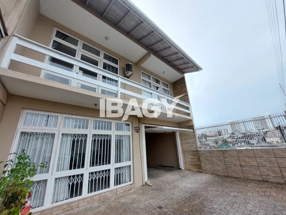 4-bedroom house, 1 with its own bathroom, 157 m² — photo 10