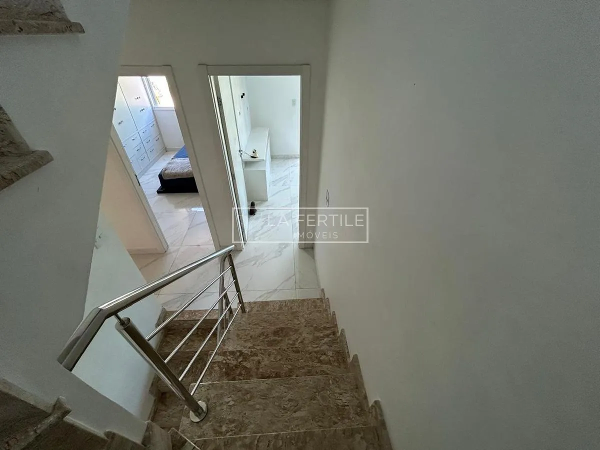 Casa de 3 dormitorios con balcón gourmet en Curitiba — photo 25