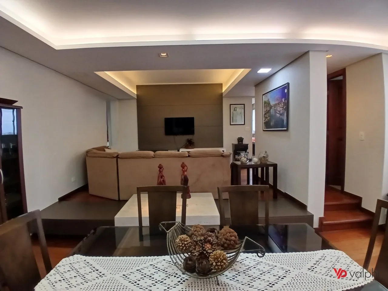 4-bedroom apartment with a walk-in closet in Curitiba — photo 70