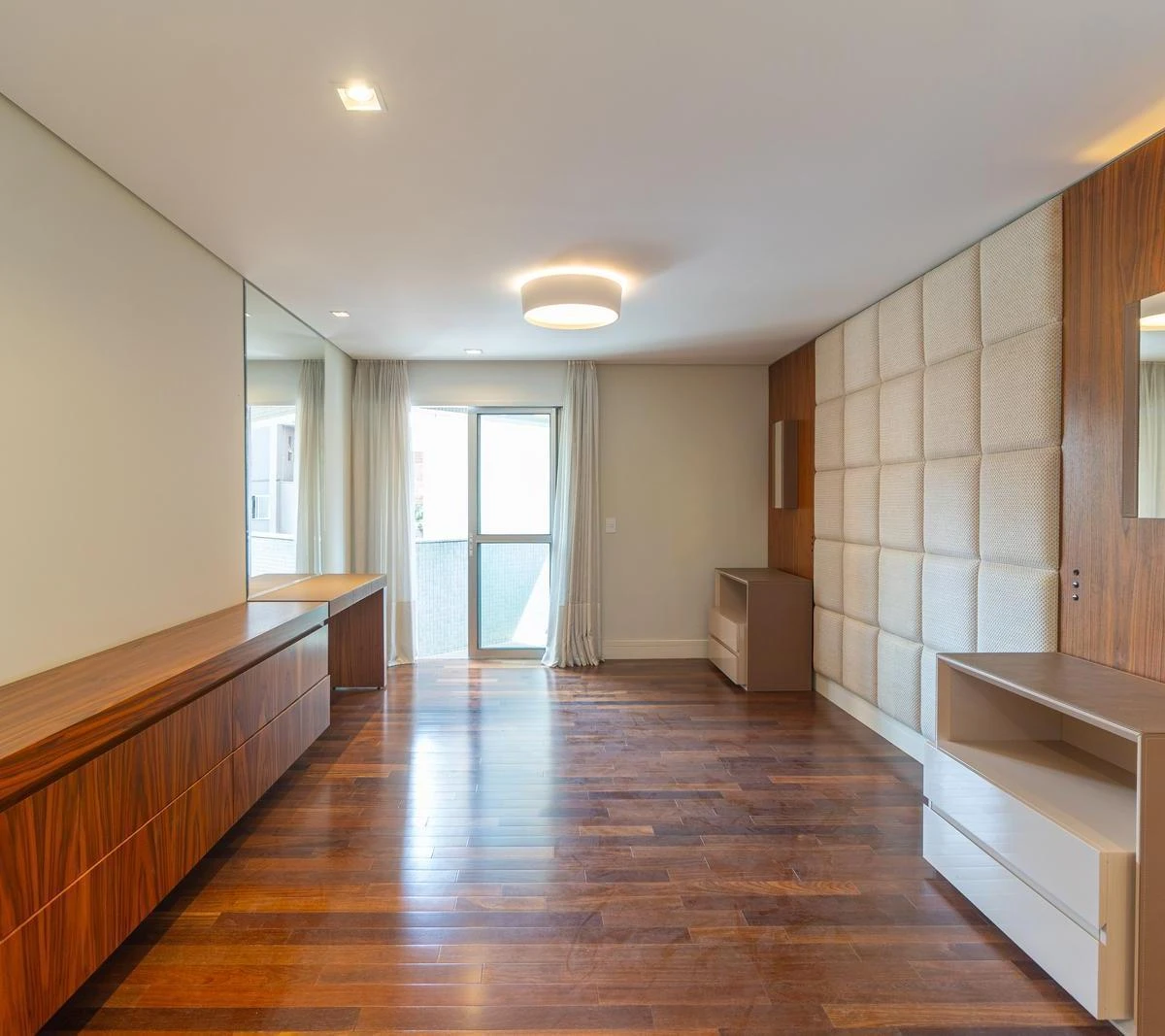 Home office in a 5-bedroom apartment, 441 m² — photo 28