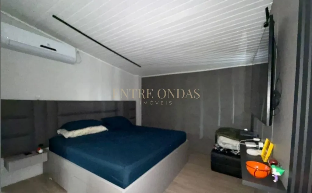 400 m² house with a private pool and a dishwasher — photo 31