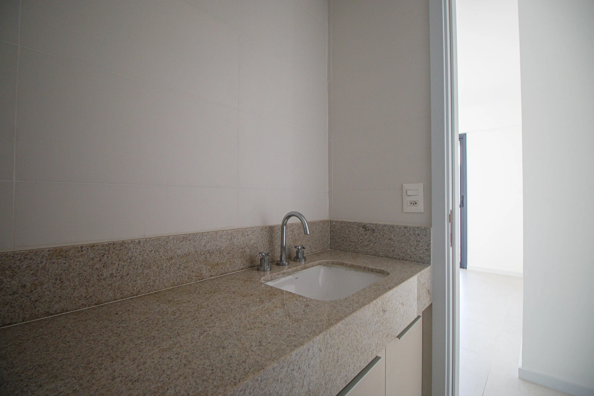 Apartamento mobiliado com 3 quartos e 3 banheiros — photo 53