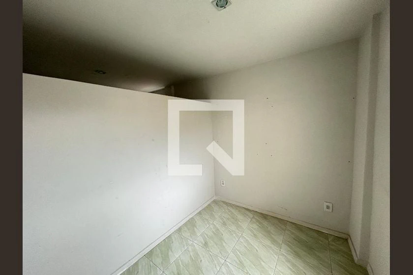 Casa para alugar sem mobília com 4 quartos e 1 banheiro — photo 19