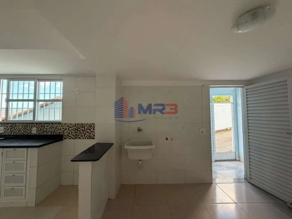 Unfurnished house with 3 en-suite bedrooms and a balcony — photo 18