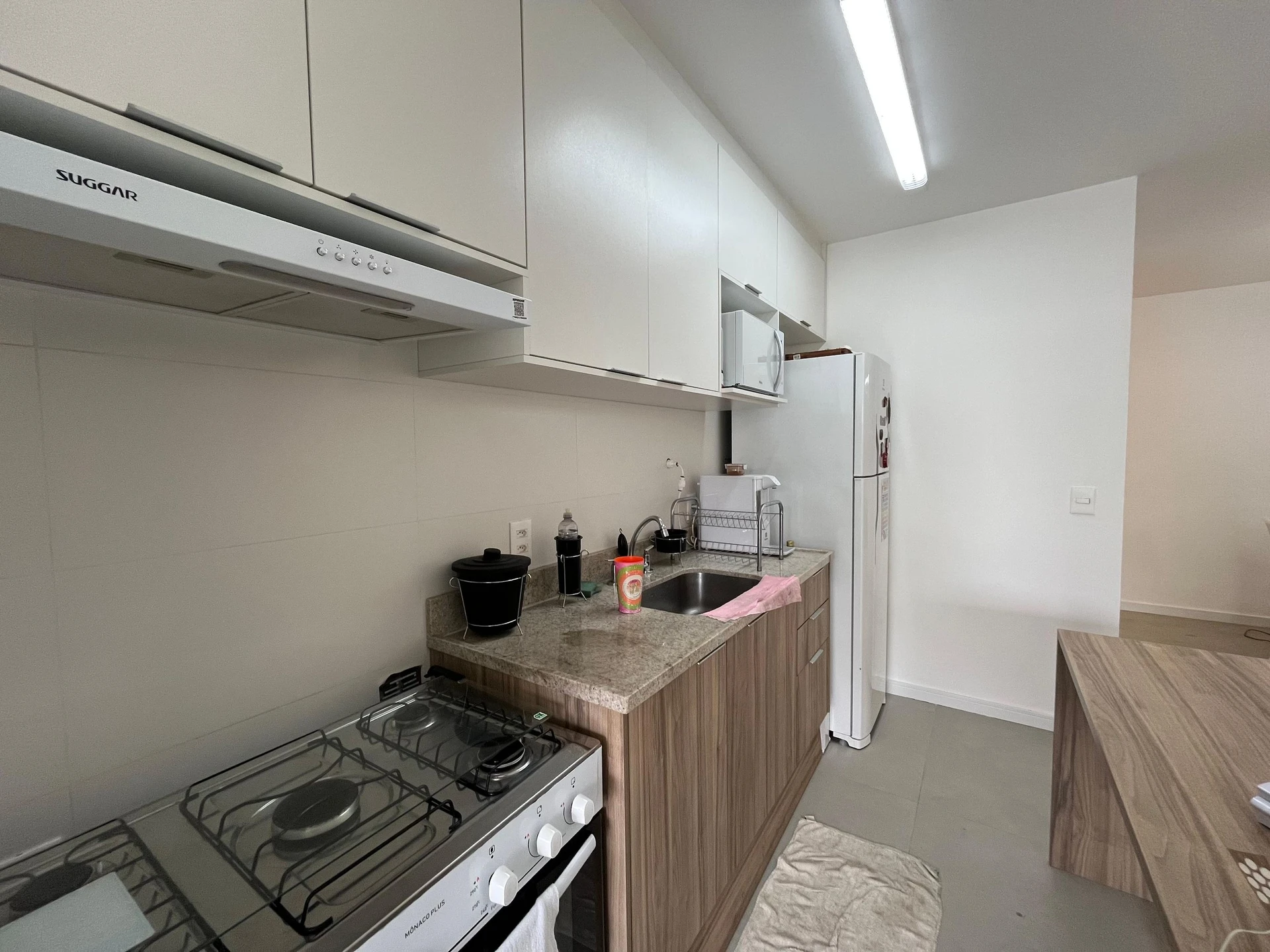 Furnished apartment, 89 m², with a glass-enclosed balcony — photo 7