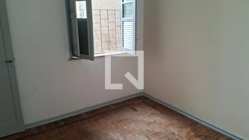 2-bedroom apartment with wood or laminate floors — photo 19