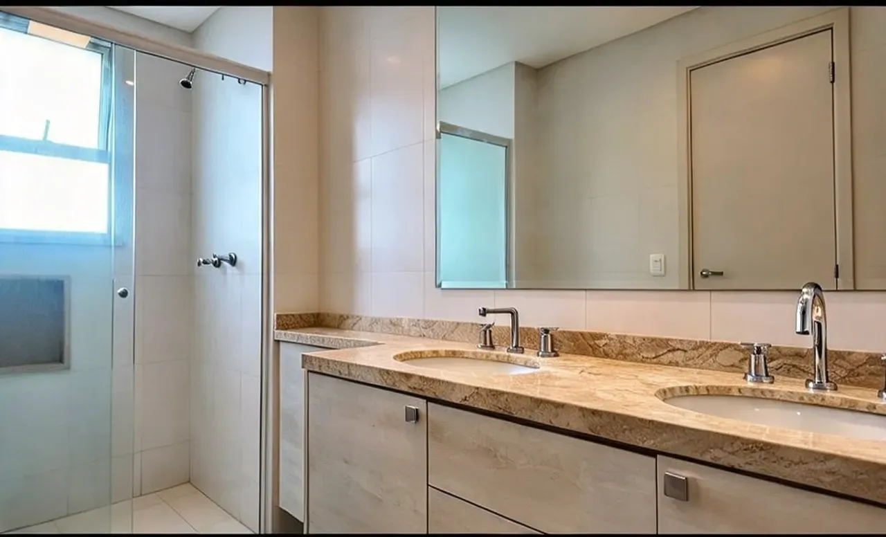 4-bedroom apartment with a park view in Curitiba — photo 11