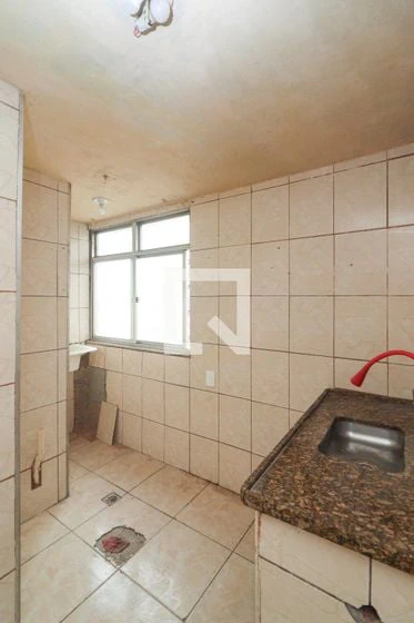 Apartamento de 45 m² e 2 quartos, Marechal Hermes