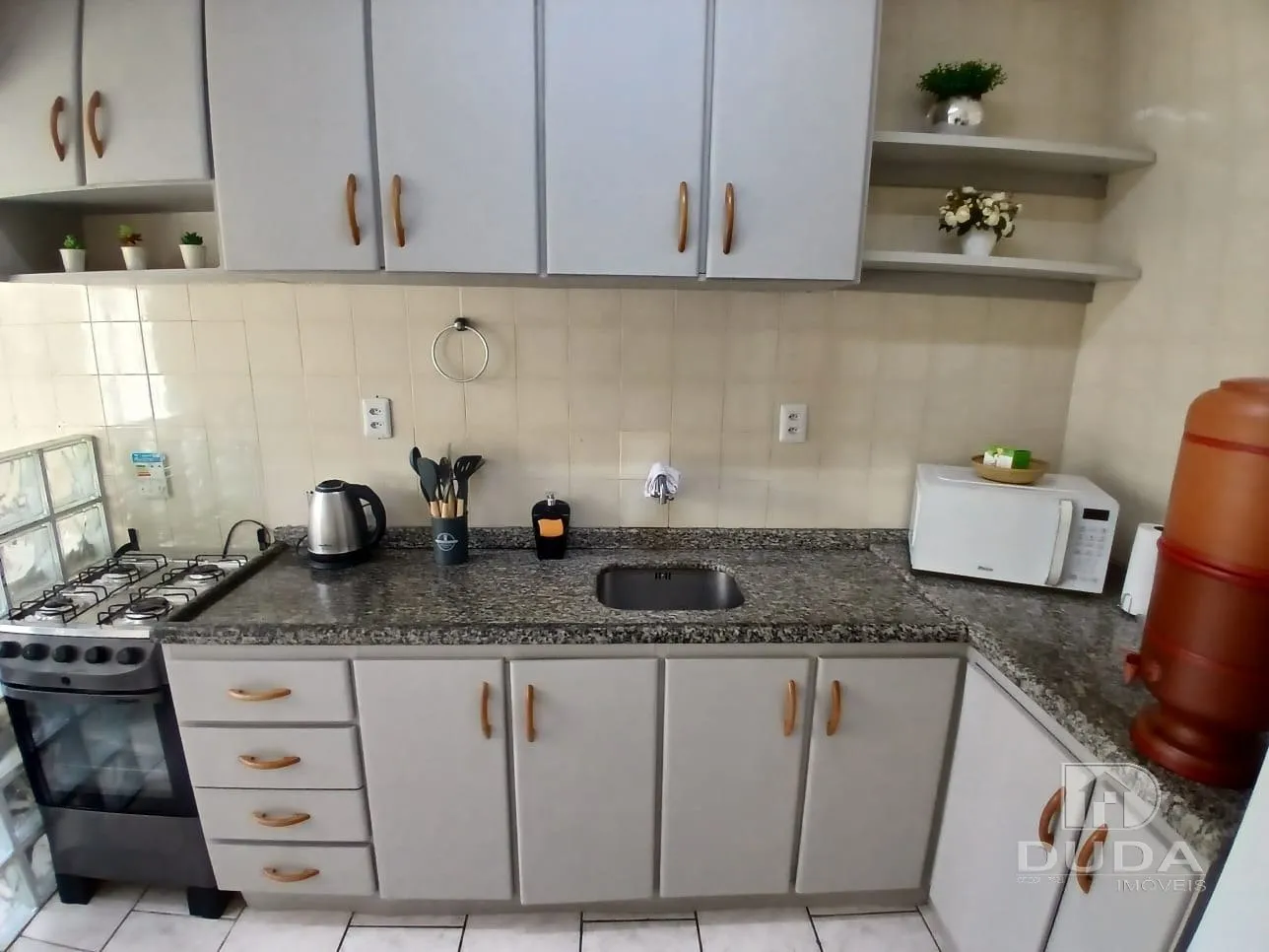 2-bedroom apartment with a washing machine in Florianópolis — photo 4