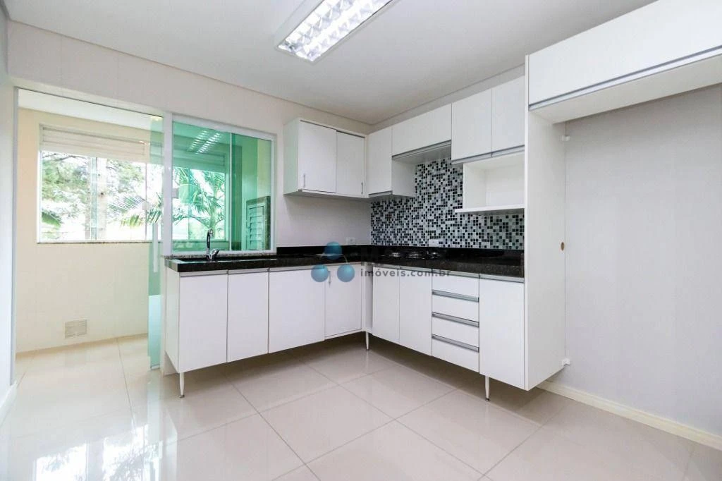 3-bedroom apartment, 1 with its own bathroom, 130 m² — photo 2