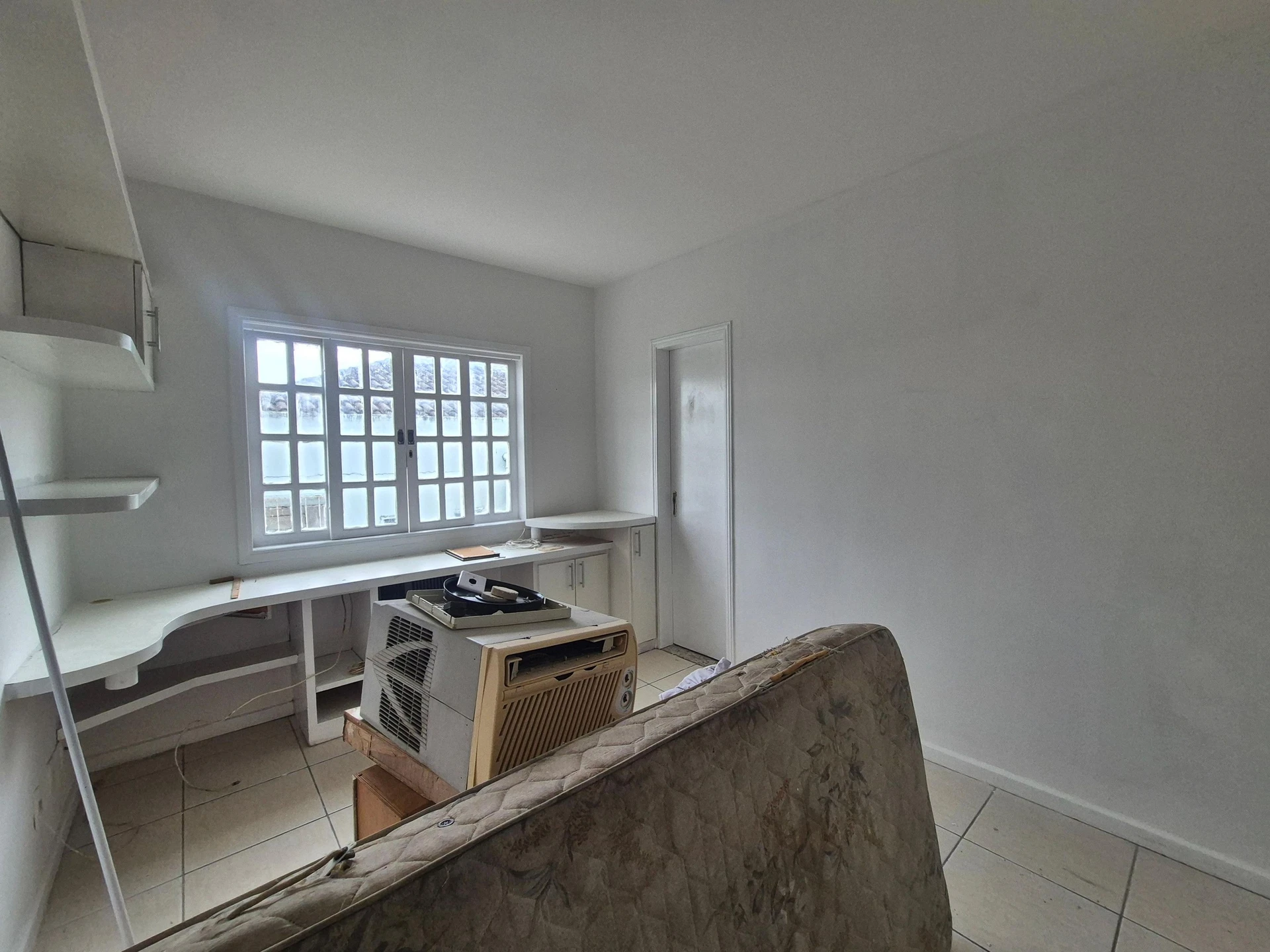 Casa sem mobília com 3 quartos e churrasqueira — photo 38