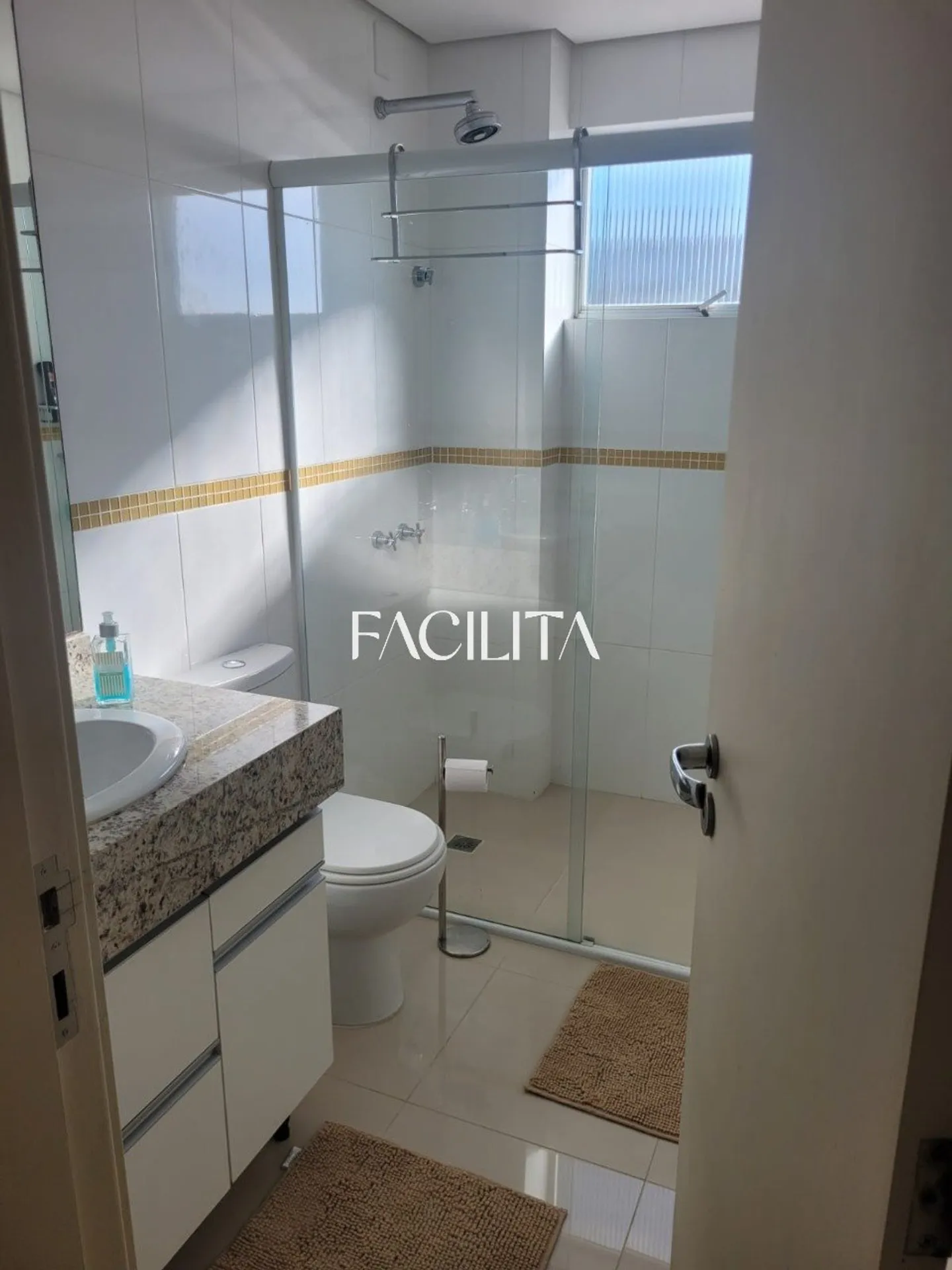 Furnished 3-bedroom apartment with 7th floor — photo 8