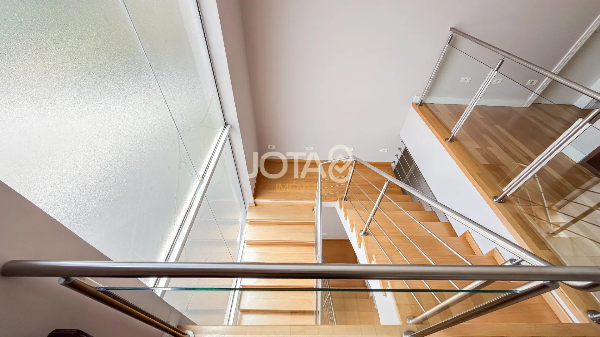House with 3 en-suite bedrooms and private BBQ — photo 18