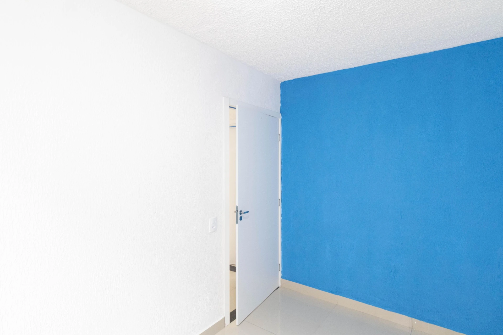 2-bedroom apartment with 1 bathroom and no parking — photo 31