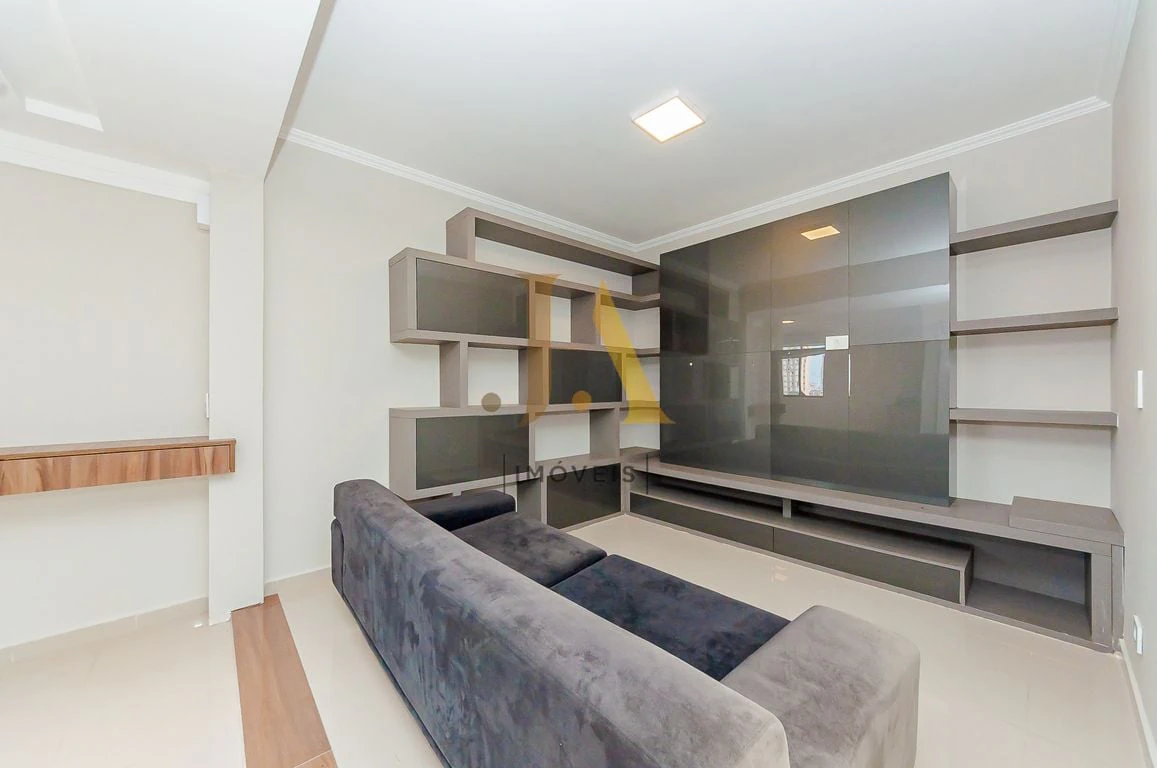 Furnished apartment, 210 m², with a glass-enclosed balcony — photo 26
