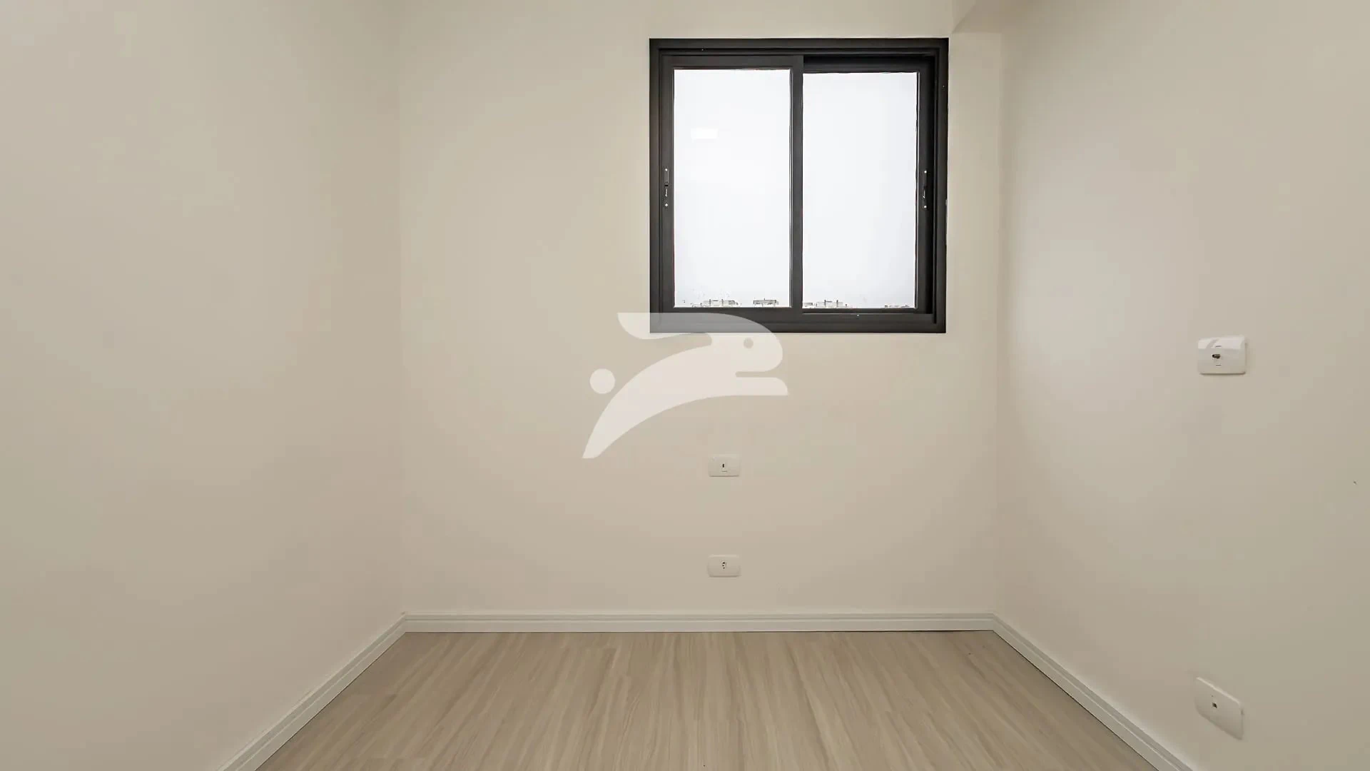 Furnished 2-bedroom apartment with 1 bathroom — photo 6