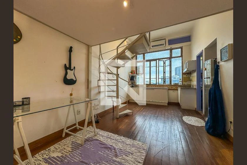Furnished studio, 30 m², with floor-to-ceiling windows — photo 23