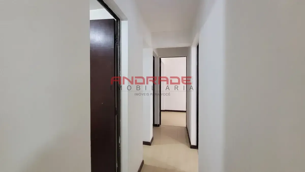 3-bedroom apartment with a separate closed-off kitchen — photo 24
