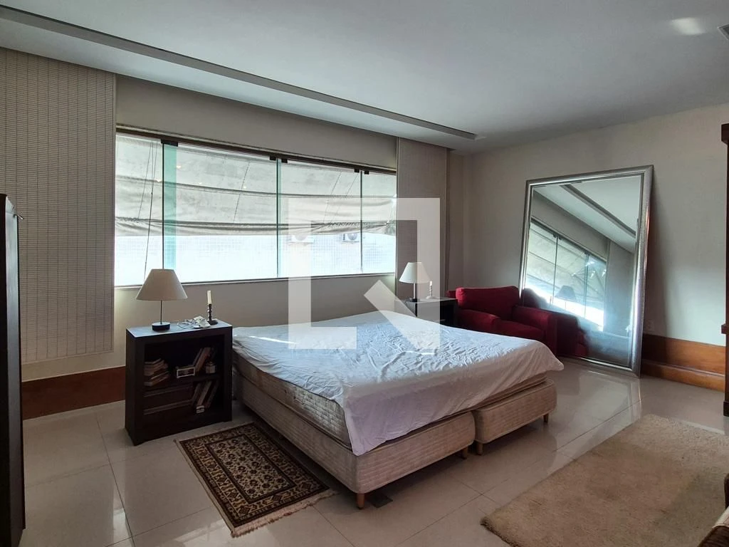 Furnished apartment with 5 en-suite bedrooms and terrace — photo 123