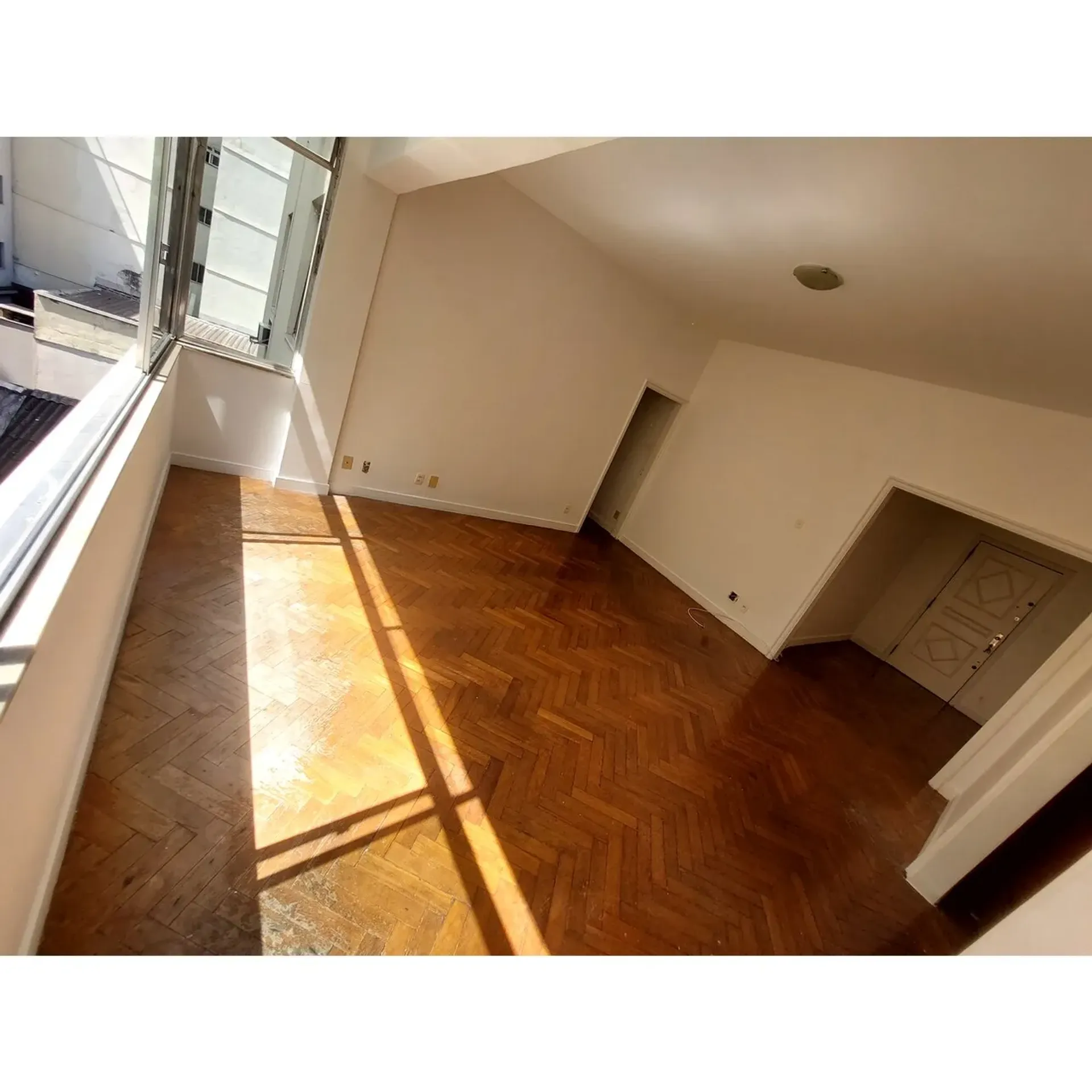 Home office in a 3-bedroom apartment, 132 m² — photo 11