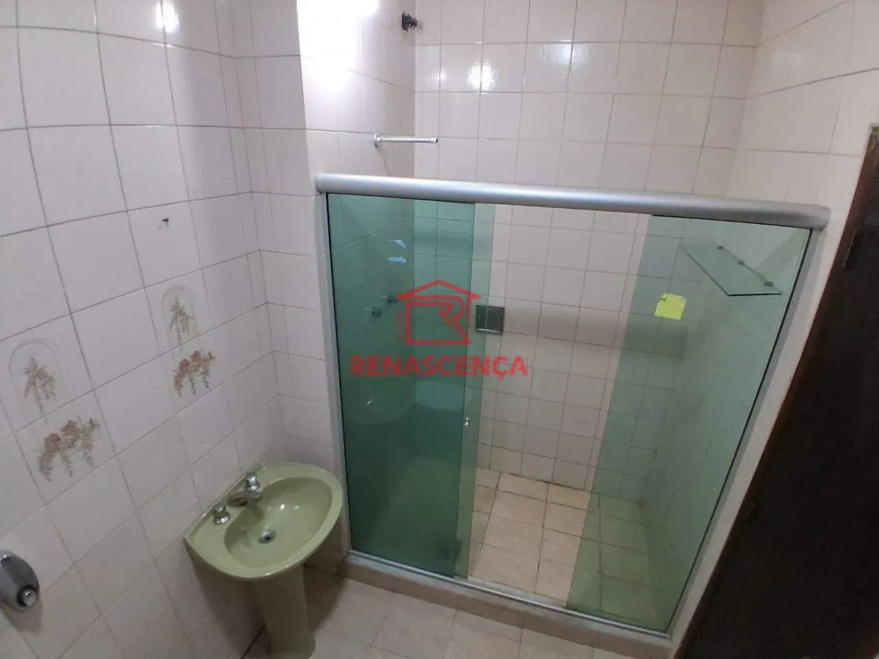 3-bedroom house, all with their own bathrooms, 329 m² — photo 5