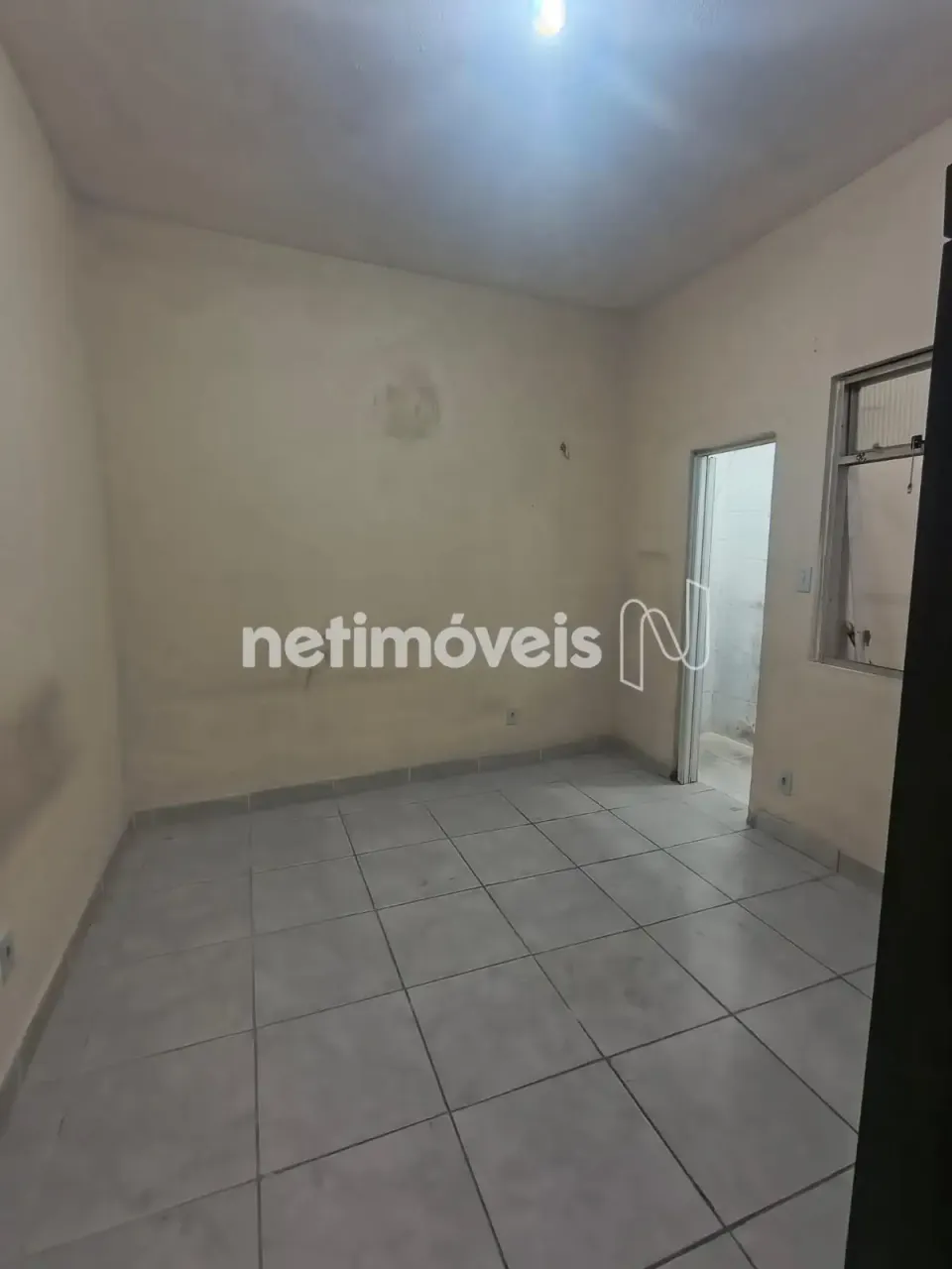 Unfurnished studio for rent with a balcony — photo 14