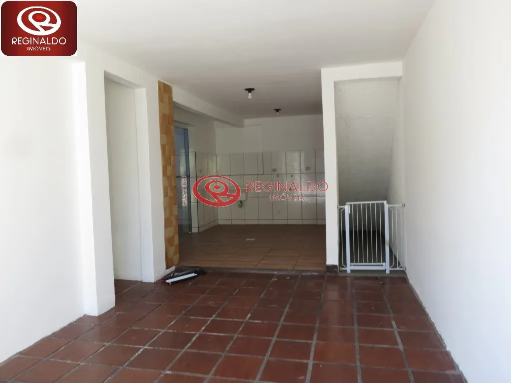 House with 2 bedrooms, 1 bath and 1 parking space — photo 4