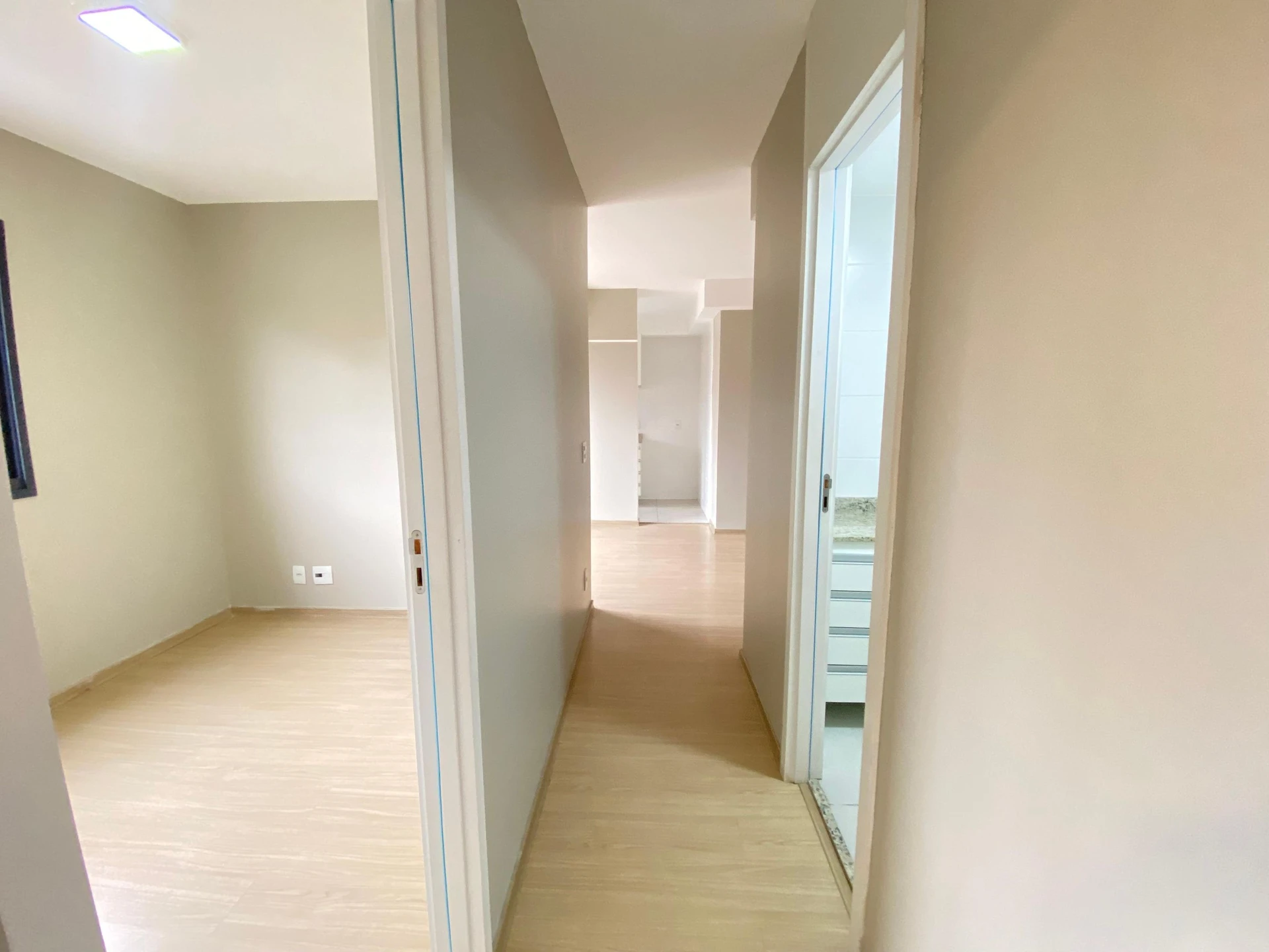 Apartment, 55 m², with wood or laminate floors — photo 19