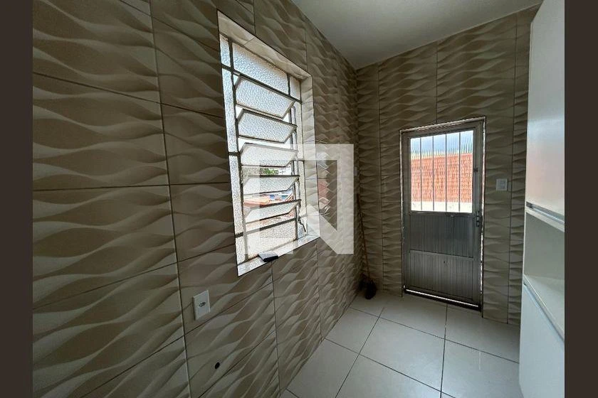 House, 76 m², with wood or laminate floors — photo 10