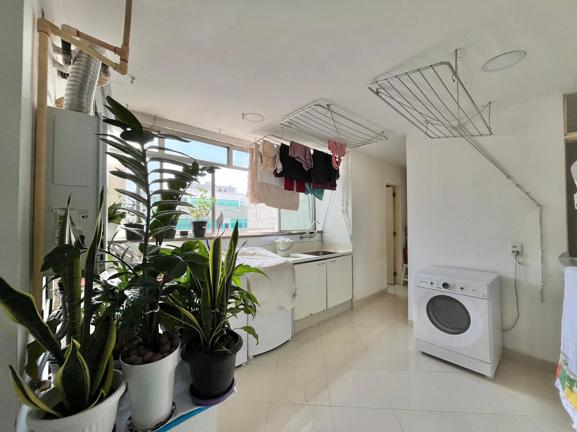 Furnished apartment, 450 m², with a water view — photo 11