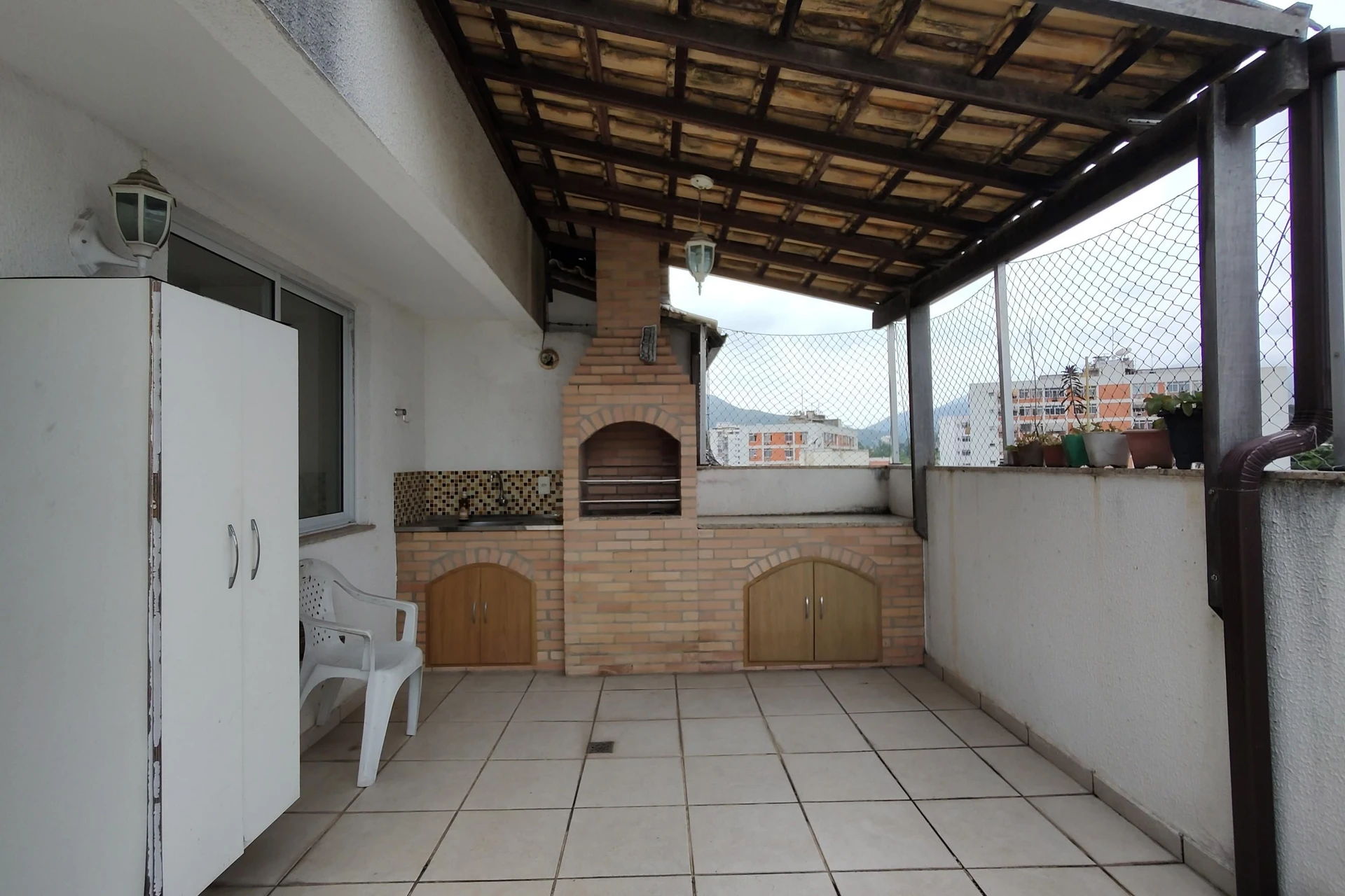 Furnished apartment with 3 bedrooms and 2 parking spots — photo 30
