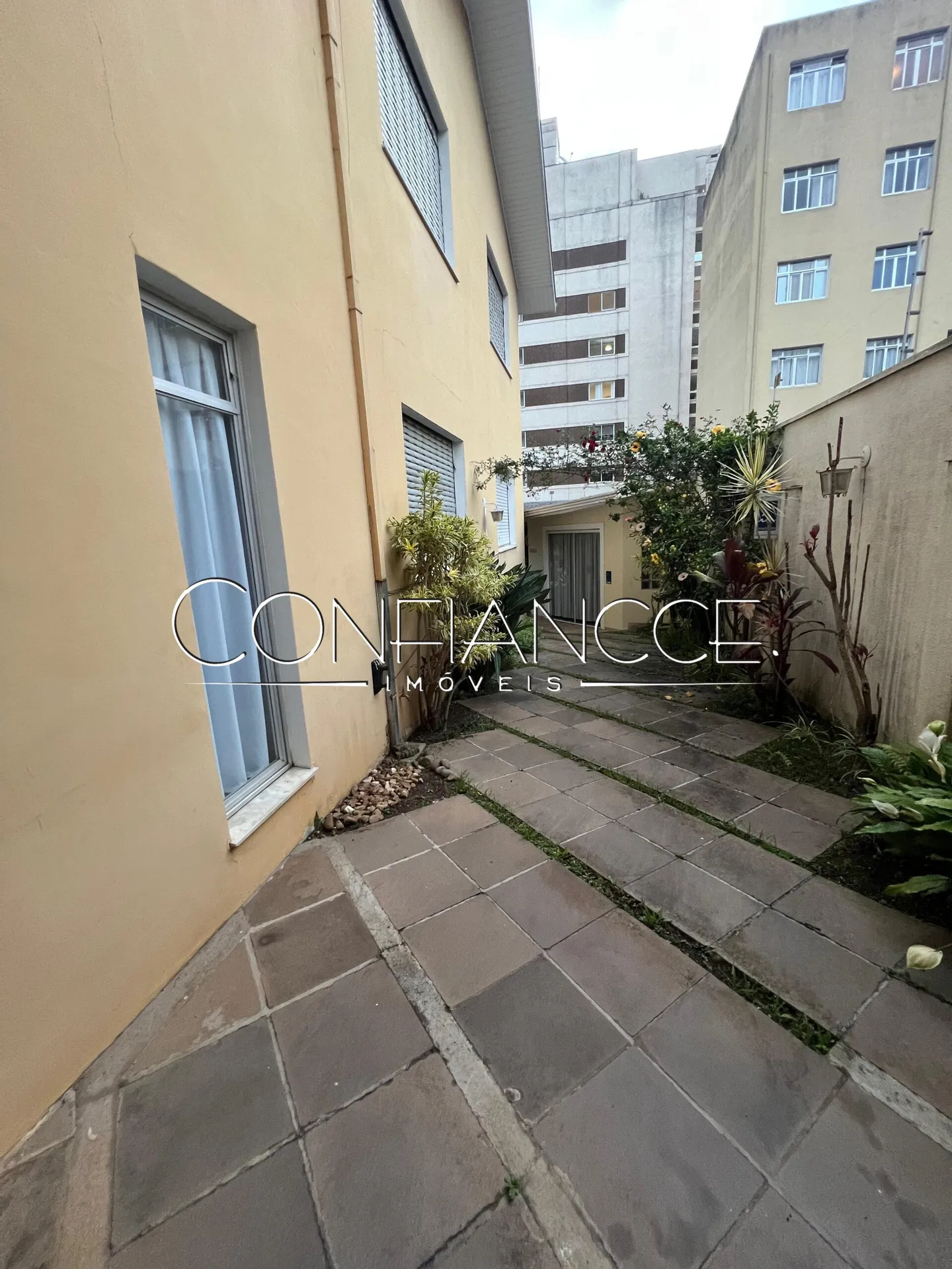 House for rent with 4 bedrooms and 3 bathrooms — photo 45