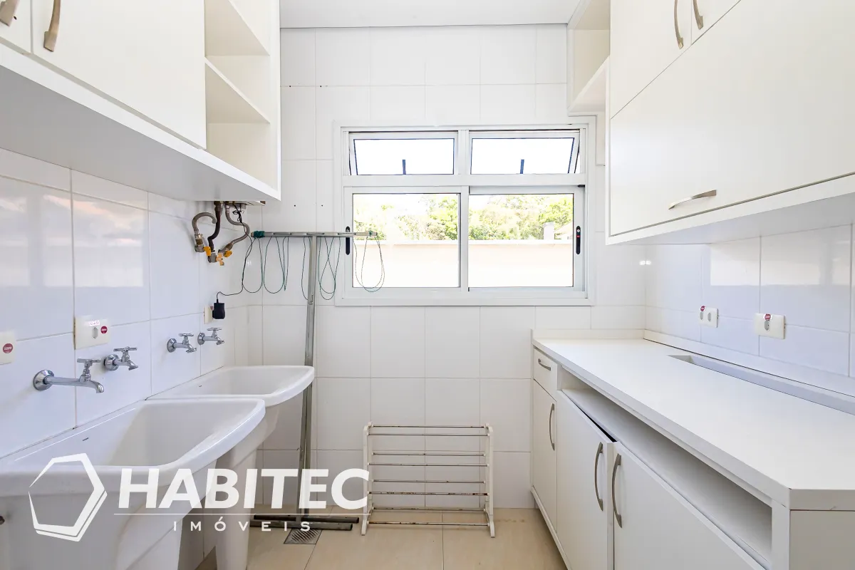 Residential house with 4 bedrooms and an integrated kitchen — photo 22