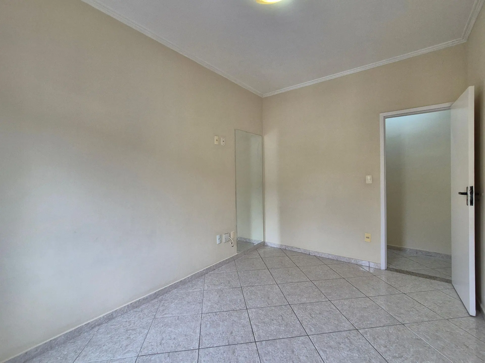 Будинок 180 м² з балконом із грилем та садом — photo 30