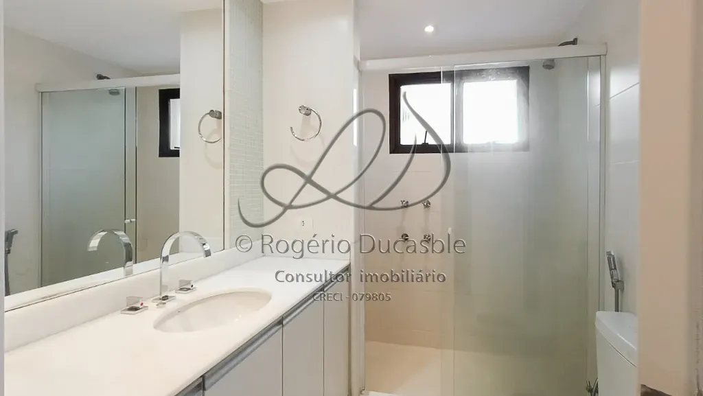 4-bedroom apartment, 2 with their own bathrooms, 165 m² — photo 42