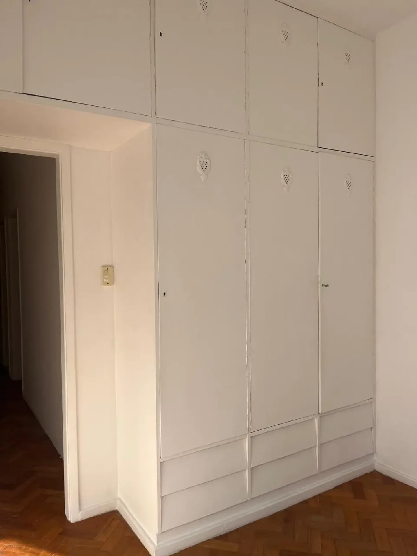 Apartment with 3 bedrooms and 2 bathrooms — photo 33