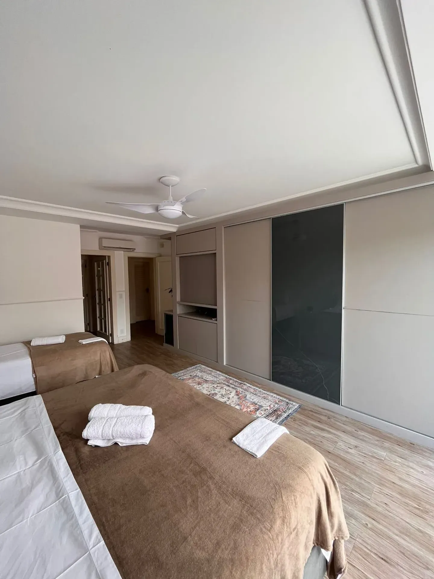 Furnished house with 5 en-suite bedrooms — photo 99