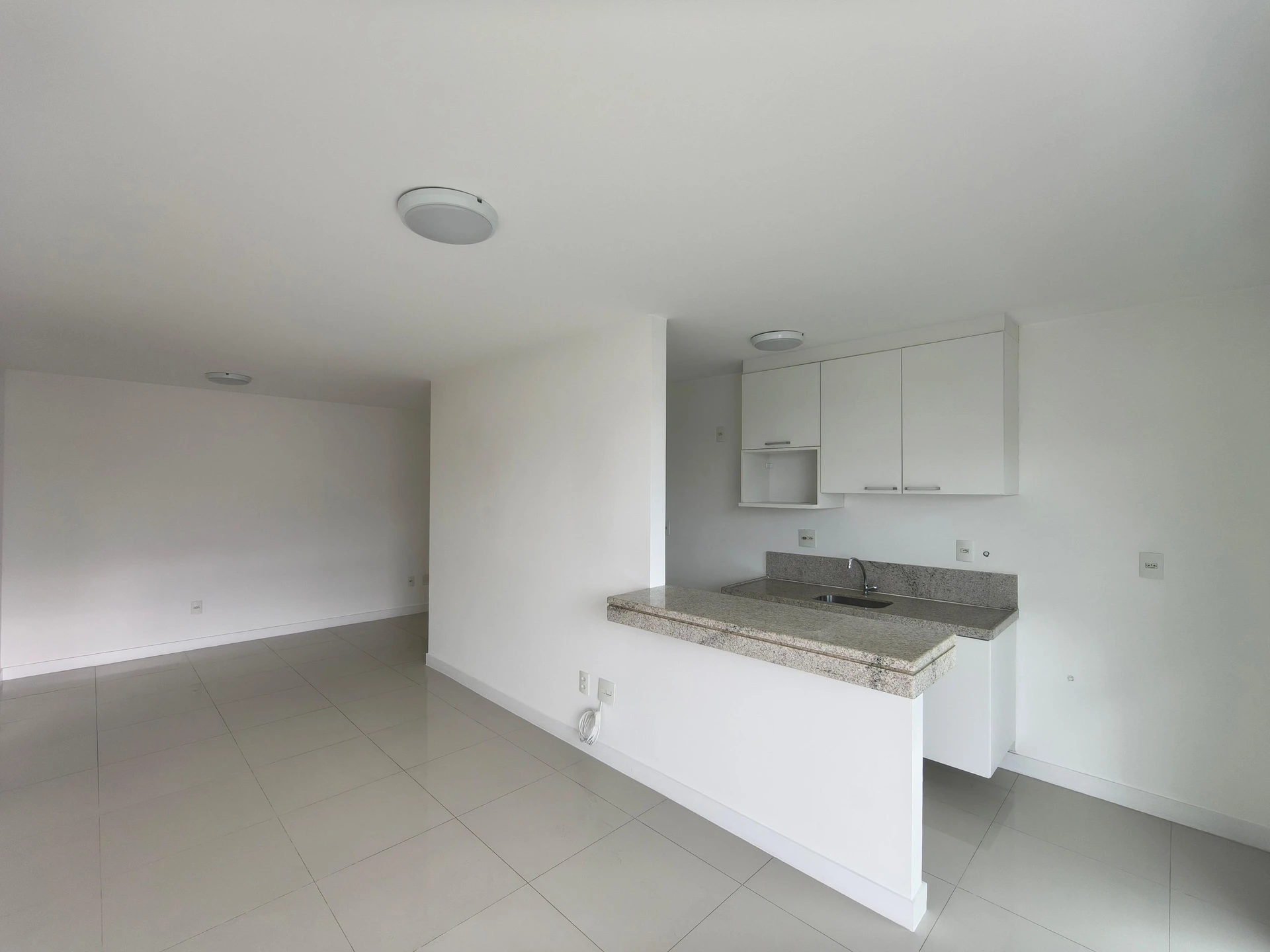 Apartamento, 82 m², com janelas do piso ao teto — photo 17